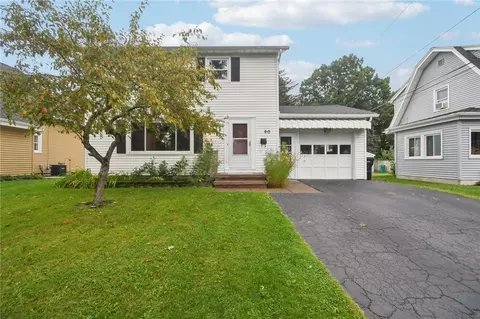 40 Worthington Rd, Irondequoit, NY 14622