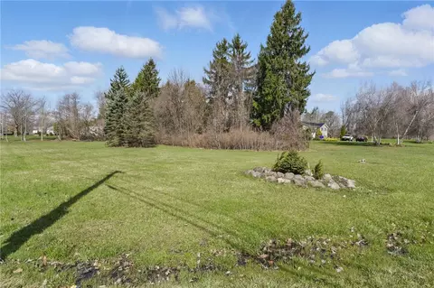 225 North Ave, Parma, NY 14468