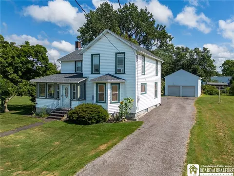 84 Nichols Ave, Westfield, NY 14787