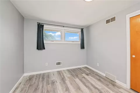 Bedroom - 155 Dorington Rd, Irondequoit, NY 14609 photo 7 of 10