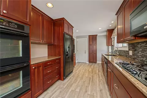 Kitchen - 155 Dorington Rd, Irondequoit, NY 14609 photo 4 of 4