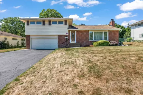 Exterior - 155 Dorington Rd, Irondequoit, NY 14609 photo 3 of 17