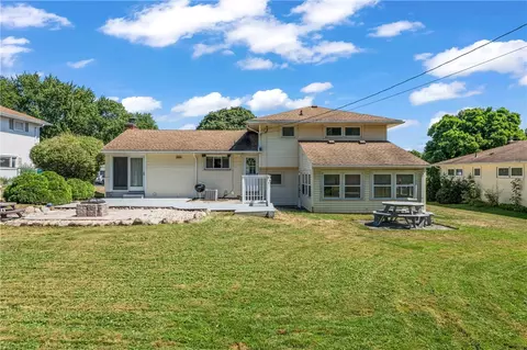 Exterior - 155 Dorington Rd, Irondequoit, NY 14609 photo 11 of 17