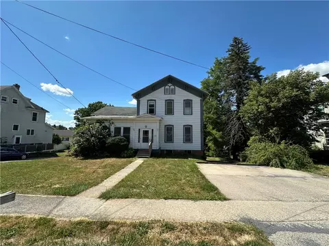 179 Main St, Mentz, NY 13140