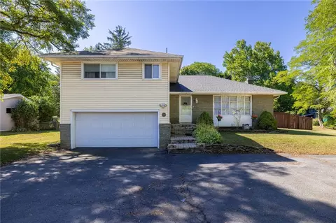 1265 Calkins Rd, Pittsford, NY 14534