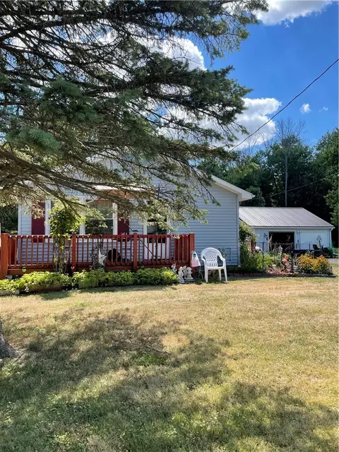 214 Linwood Ave, Gaines, NY 14411