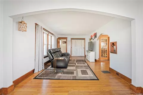 101 Walnut Park, Irondequoit, NY 14622 photo 7