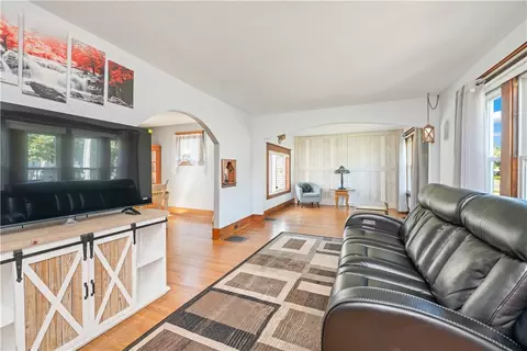 101 Walnut Park, Irondequoit, NY 14622 photo 5
