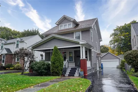 194 Colebourne Rd, Rochester, NY 14609