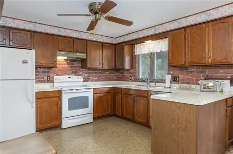 7 Rick Edge Cir, Irondequoit, NY 14609 photo 7