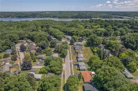 7 Rick Edge Cir, Irondequoit, NY 14609 photo 33