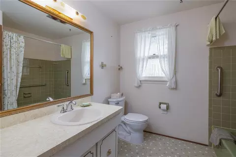 7 Rick Edge Cir, Irondequoit, NY 14609 photo 18