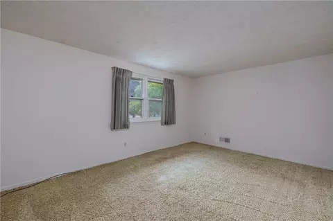 7 Rick Edge Cir, Irondequoit, NY 14609 photo 19