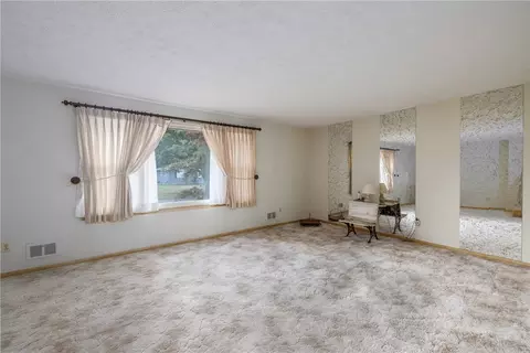 7 Rick Edge Cir, Irondequoit, NY 14609 photo 15