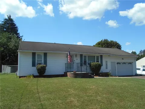 111 Palmer St, Auburn, NY 13021