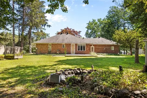 Exterior - 689 Maple Dr, Webster, NY 14580 photo 6 of 9