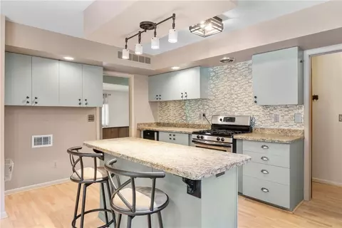 Kitchen - 689 Maple Dr, Webster, NY 14580 photo 2 of 5