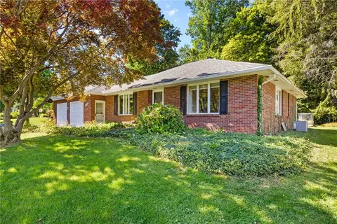 Exterior - 689 Maple Dr, Webster, NY 14580 photo 3 of 9