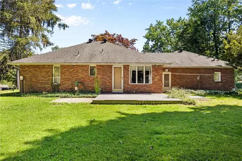 Exterior - 689 Maple Dr, Webster, NY 14580 photo 5 of 9