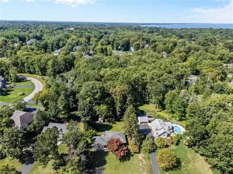 View/Area - 689 Maple Dr, Webster, NY 14580 photo 4 of 4