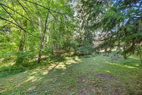 Exterior - 689 Maple Dr, Webster, NY 14580 photo 7 of 9
