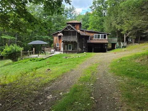 7645 Hickory Hill Rd, Bath, NY 14810