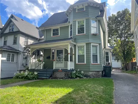 33 Birch Cres, Rochester, NY 14607