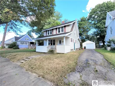 24 Meadow Ln, Jamestown, NY 14701