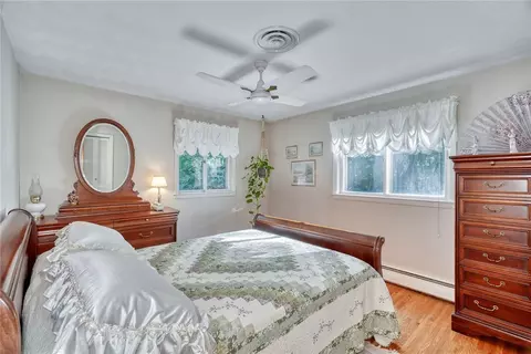 Bedroom - 696 Summit Dr, Webster, NY 14580 photo 5 of 7