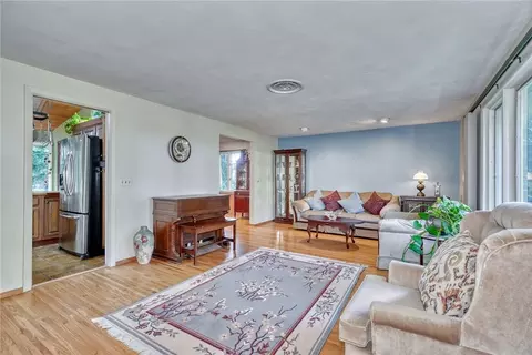 Living - 696 Summit Dr, Webster, NY 14580 photo 2 of 8