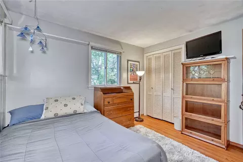 Bedroom - 696 Summit Dr, Webster, NY 14580 photo 2 of 7