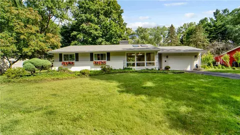 478 Marsh Rd, Pittsford, NY 14534
