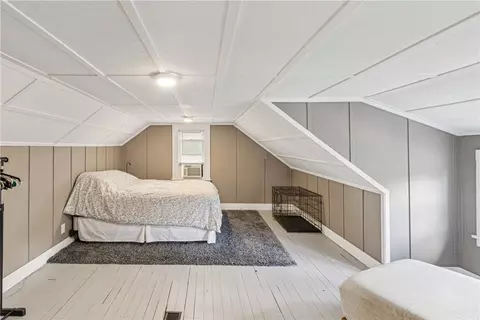 Bedroom - 72 Eastview Ave, Irondequoit, NY 14609 photo 5 of 6