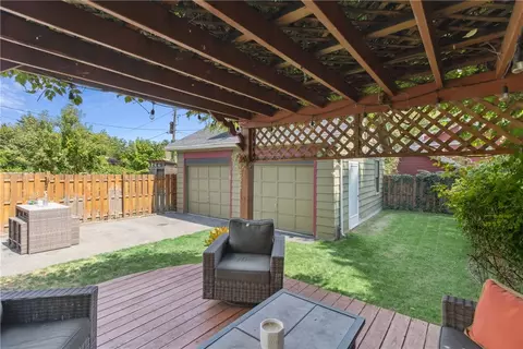 Exterior - 72 Eastview Ave, Irondequoit, NY 14609 photo 9 of 9