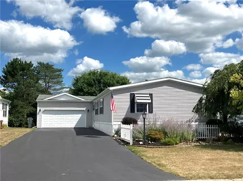 6381 Roberts Dr, Victor, NY 14564