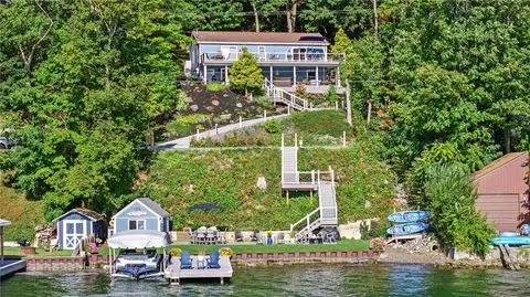 7504 E Bluff Dr, Jerusalem, NY 14527