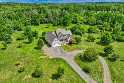 5530 Lake Rd S, Sweden, NY 14420