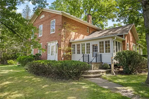 47 South Ave, Bloomfield, NY 14469