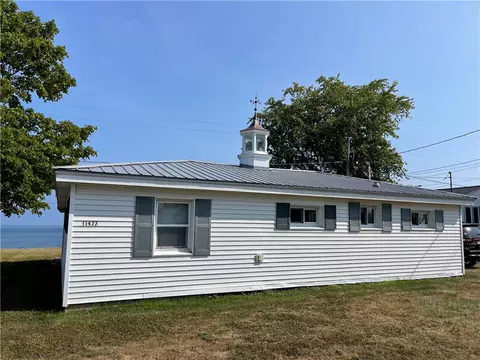 11477 Robinson Ln #4, Yates, NY 14098