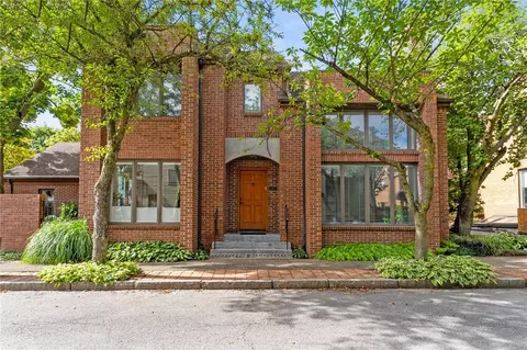 17 Selden St, Rochester, NY 14605