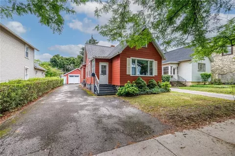 106 Field St, Rochester, NY 14620