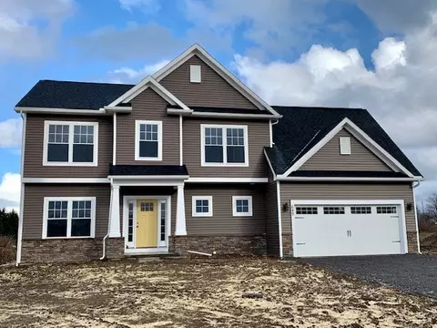 APT 76 Fourmile Creek Circle, Ontario, NY 14519