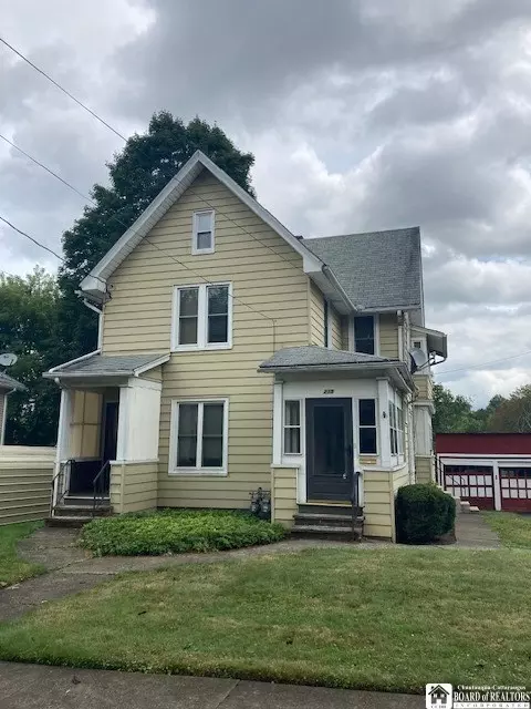 215 Hazzard St, Jamestown, NY 14701
