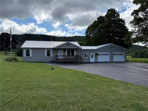 560 East St, Cassville, NY 13318
