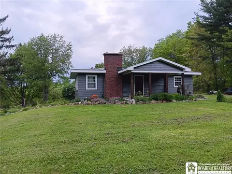 3619 Fluvanna Townline Rd, Jamestown, NY 14701