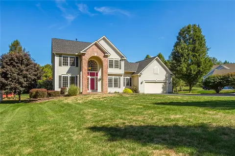 7780 Pine Tree Dr, Victor, NY 14564