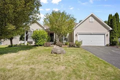 8 Jenna Way, Rochester, NY 14623
