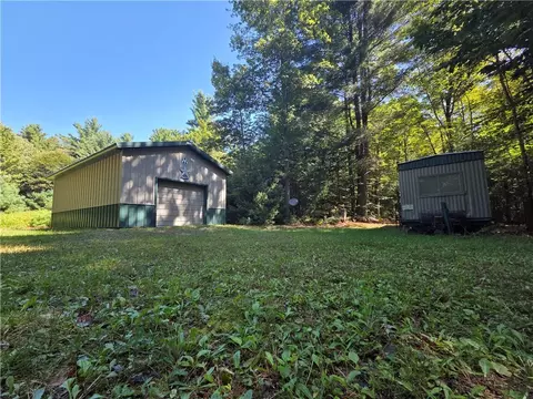 76 Tynan Rd, Constantia, NY 13042