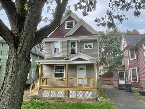 371 Glenwood Ave, Rochester, NY 14613
