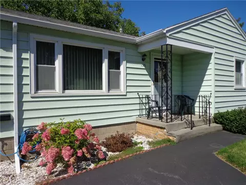 Exterior - 155 Knapp Ave, Irondequoit, NY 14609 photo 4 of 9